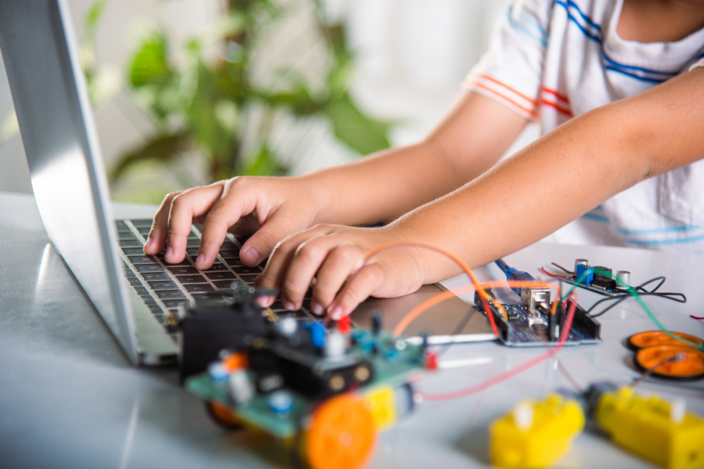 5 Benefits of Coding for Kids: Why We Should Learn Coding at a Young Age